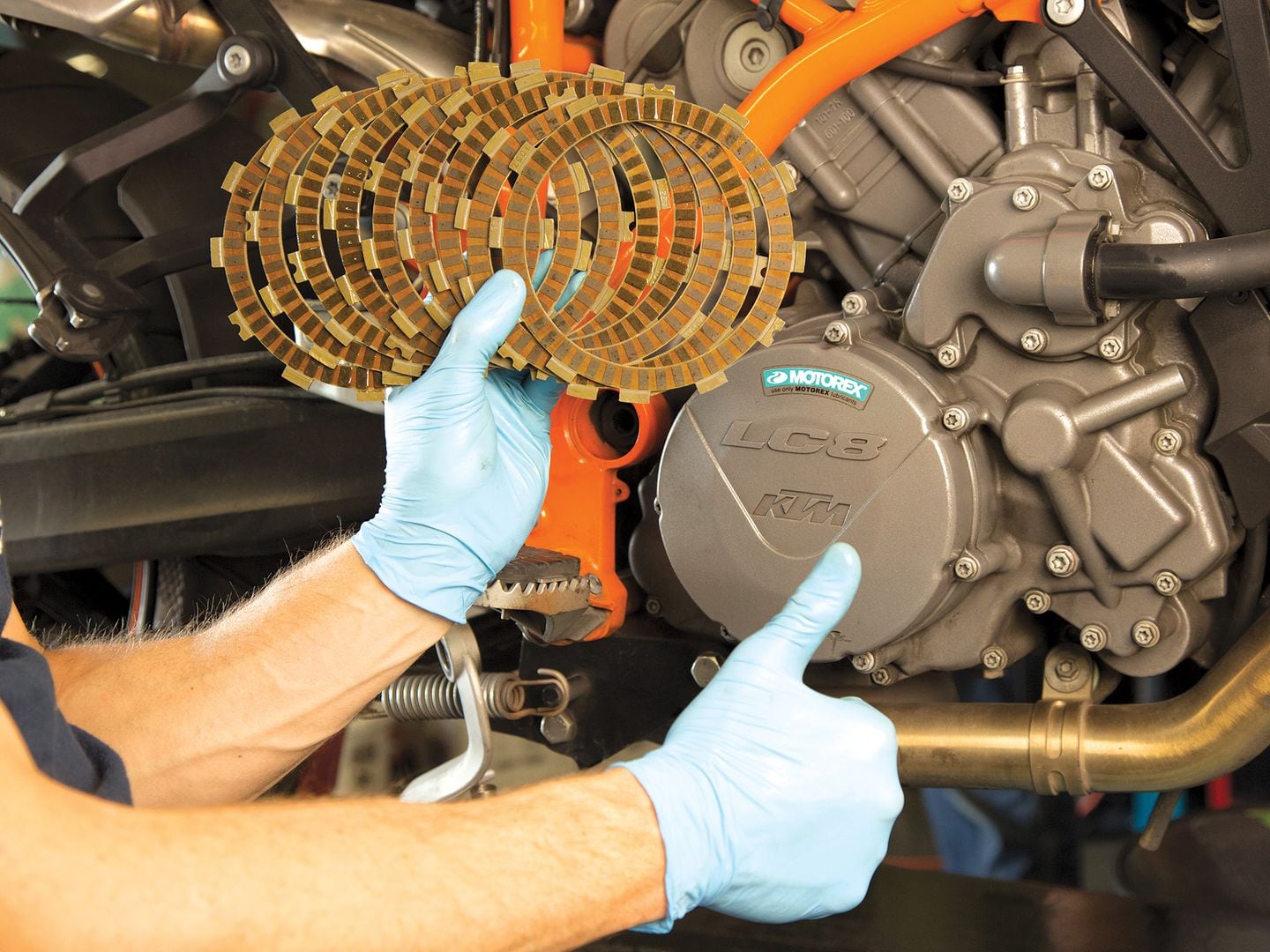 How To Replace A Motorcycle Clutch Motorcyclist