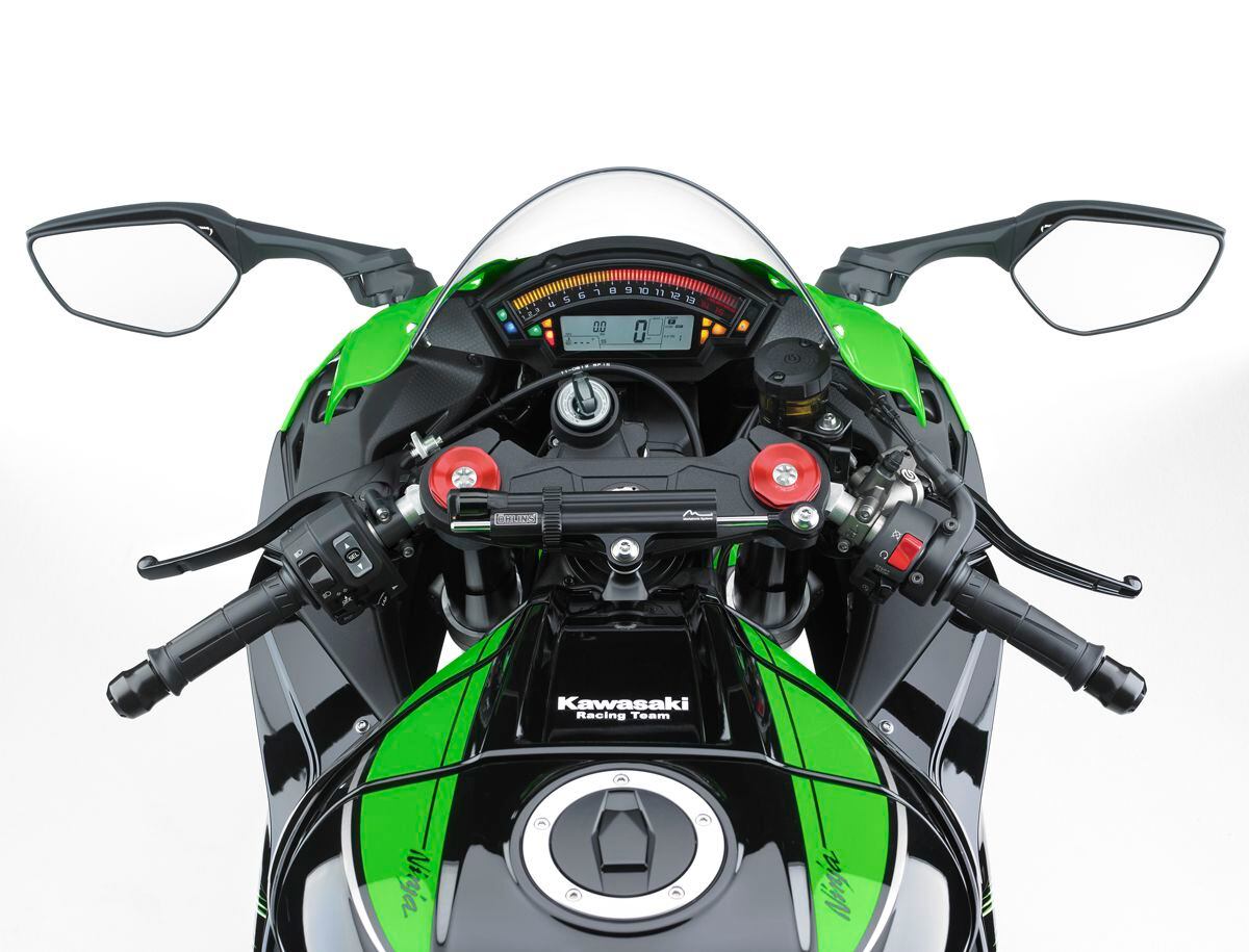 FIRST LOOK AT KAWASAKI'S NEW ZX-10R SUPERBIKE FOR 2016 | Motorcyclist