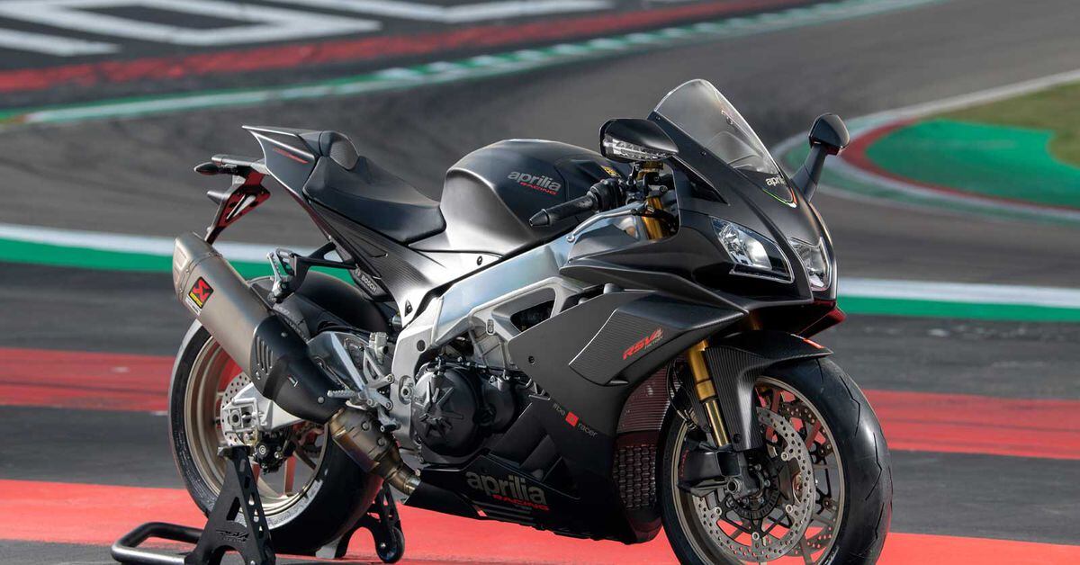 2019 Aprilia RSV4 1100 Factory And RSV4 RR First Look | Motorcyclist