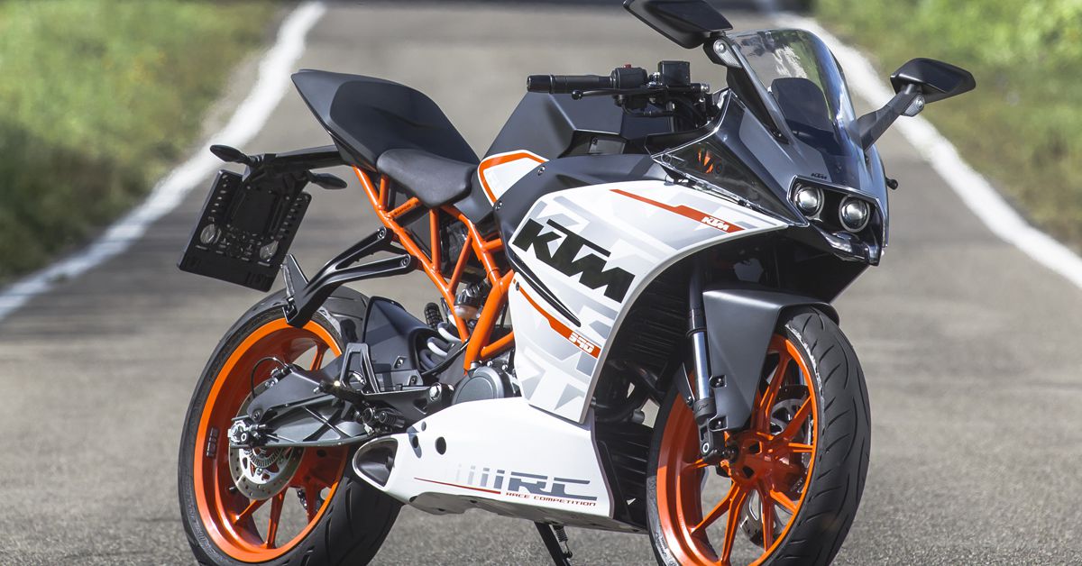 2015 KTM RC390 | FIRST RIDE | Motorcyclist