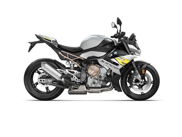 2021 BMW S 1000 R First Look | Motorcyclist