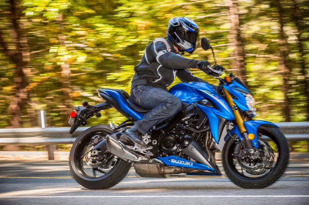 First Ride 16 Suzuki Gsx S1000 Gsx S1000f Motorcyclist