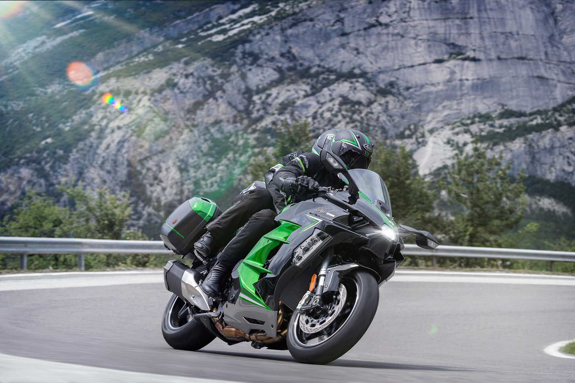 2023 Kawasaki Z H2 Buyer's Guide: Specs, Photos, Price