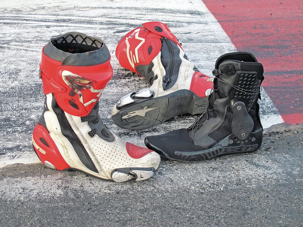 Alpinestars Supertech R Boots MC TESTED Motorcyclist