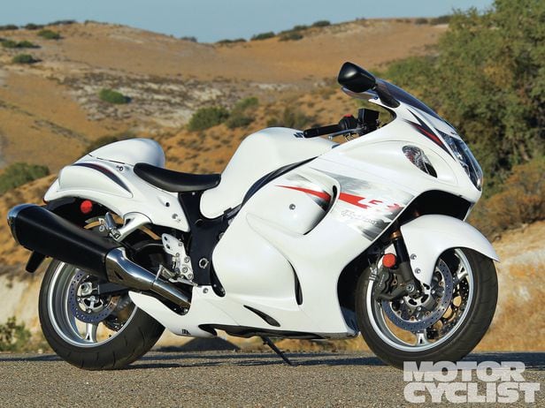 Suzuki Hayabusa vs BMW K1300S Motorcycle Review