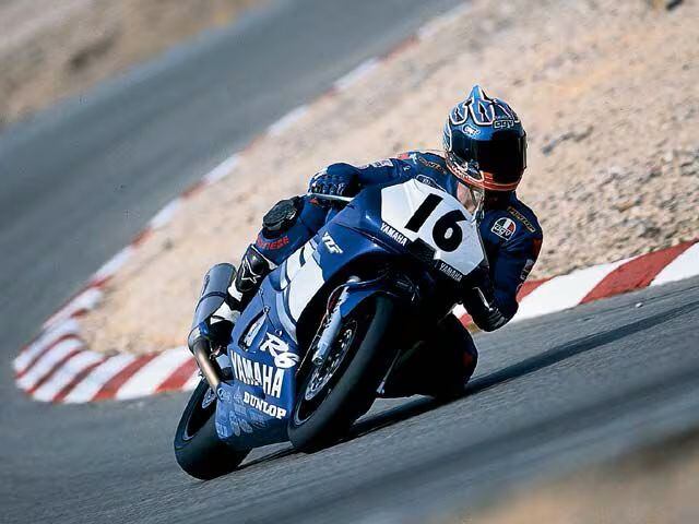 The hugely talented Gobert raced for Yamaha in both the Superbike and Supersport classes in the 2000s. Here he is at the Willow Springs racetrack on a Supersport-spec R6.