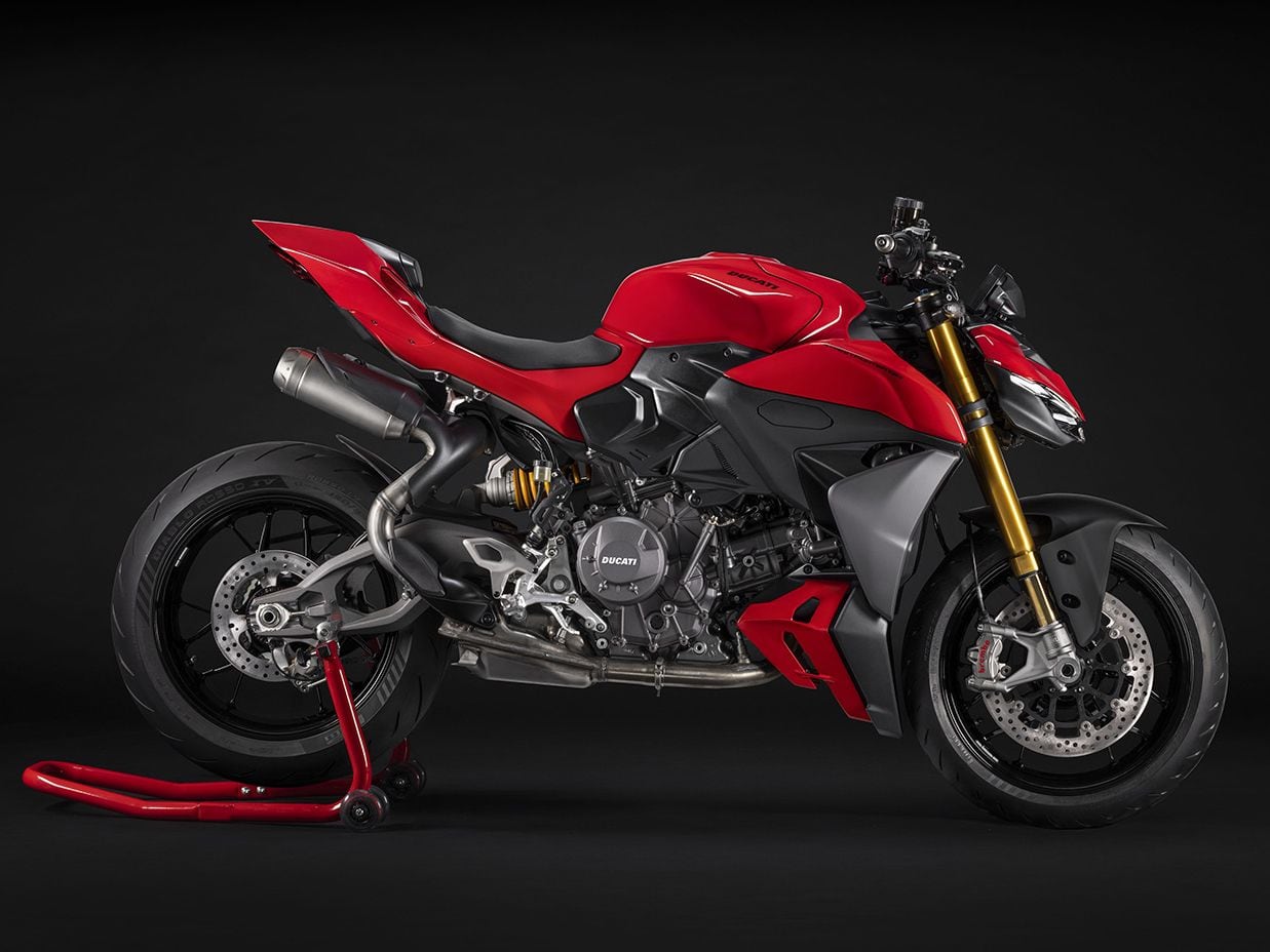 2025 Ducati Streetfighter V2 Buyer's Guide Specs, Photos, Price Motorcyclist