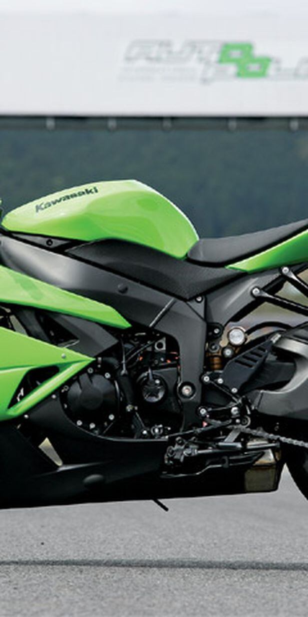 2009 Kawasaki Ninja ZX-6R | Motorcyclist