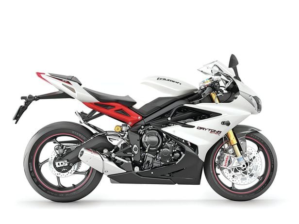 Triumph daytona deals 636