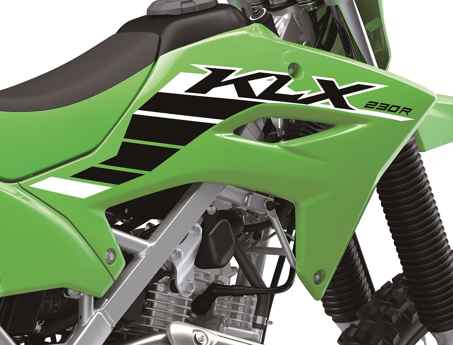 Le nouveau style agressif du KLX2025R 230 correspond plus étroitement aux éléments du nouveau KX450.