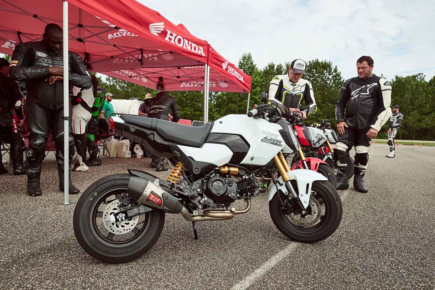 Our 2025 Honda Grom racebike was built by MNNTHBX.