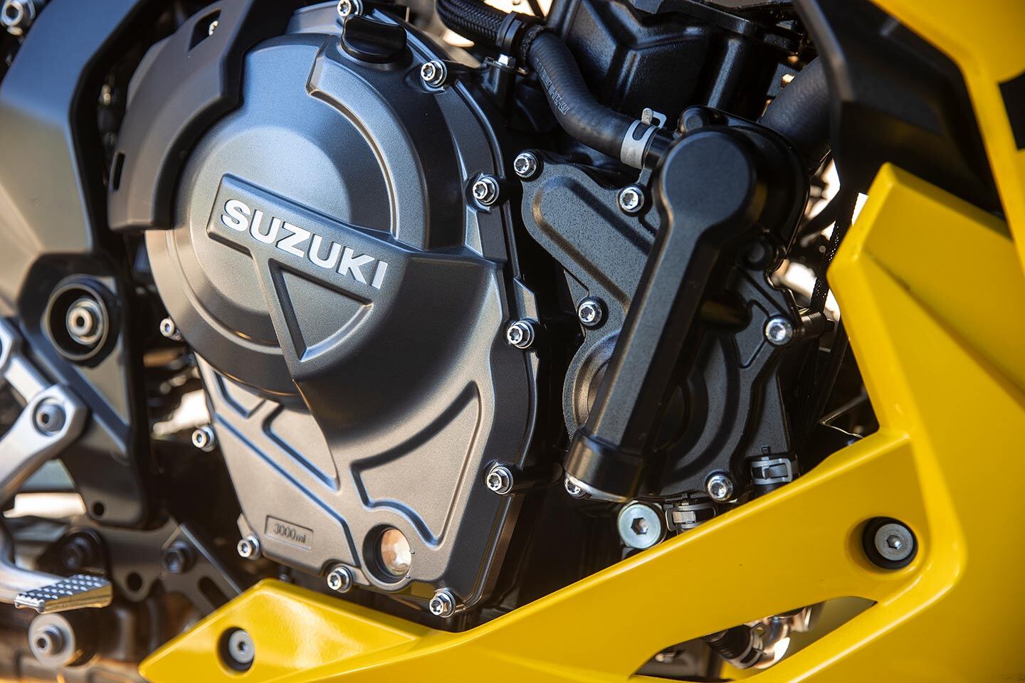 The Suzuki GSX-8R's powerplant is actually a shared component with both the V-Strom 800DE and GSX-8S models, boasting a similar performance profile across all three.