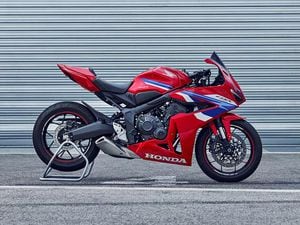 Cbr 650rr deals